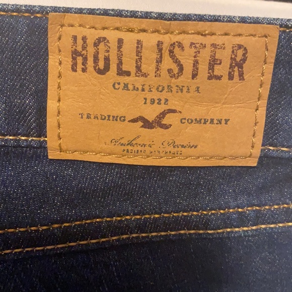 Hollister Ripped Jeans - Picture 9 of 9